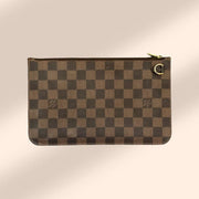 Louis Vuitton Damier Neverfull Wristlet